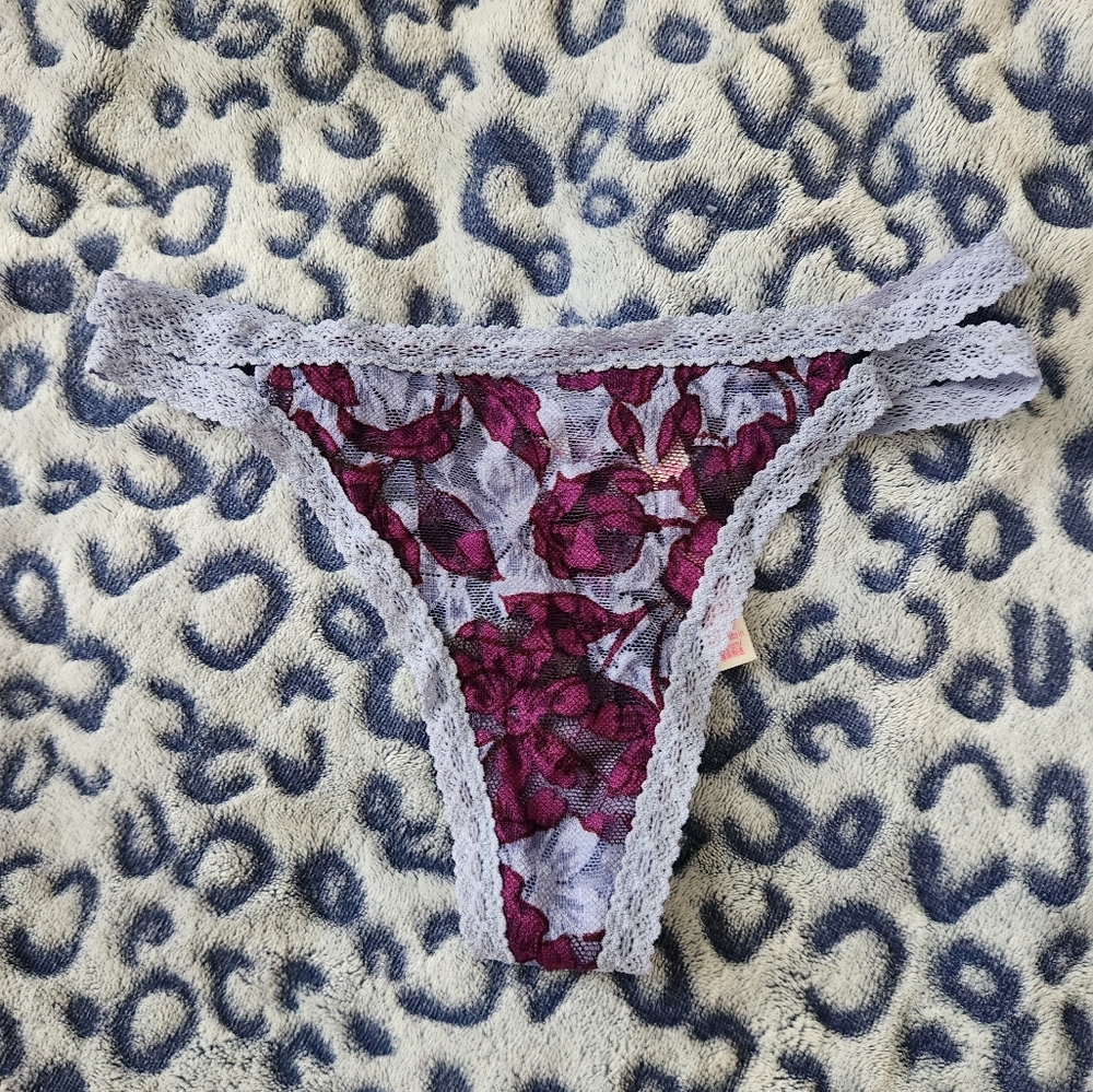 Victoria's Secret Thong PINK